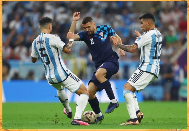 宝威体育直播公司-阿根廷队惊险取胜!晋级篮球世界杯半决赛视频